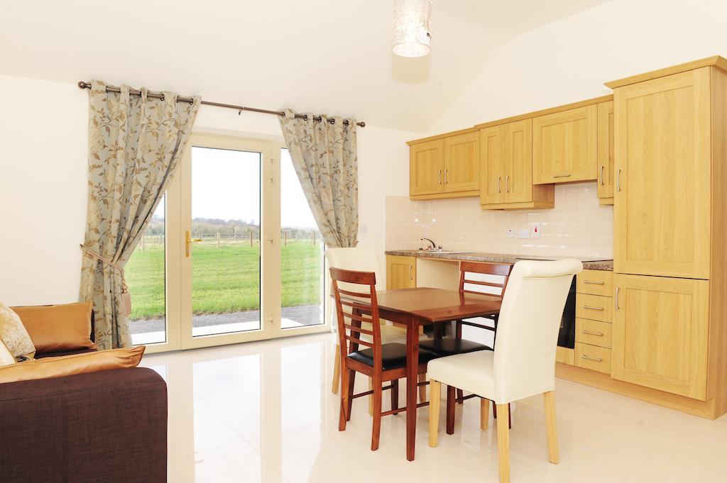 Sheephouse Country Courtyard Guest House Donore  Ruang foto